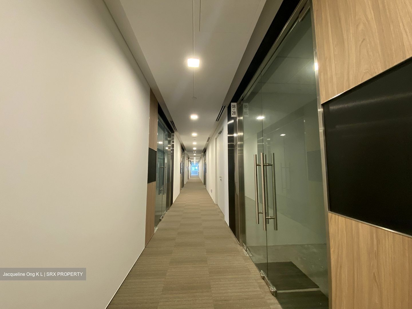 111 Somerset (D9), Office #470325091